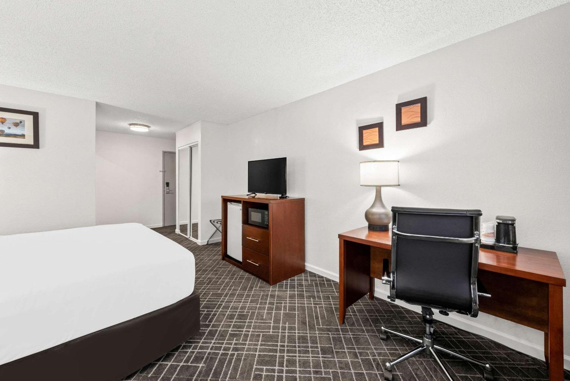 Comfort Inn Yreka I-5 Exterior photo